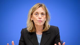 Bundesfamilienministerin Karin Prien gilt in der CDU als wichtige Integrationsfigur - mit Chancen aufs h&ouml;chste Amt im Staat.