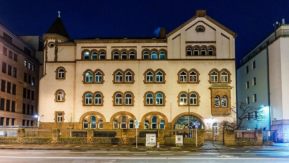 Mehrmals wurde die Schule ergebnislos durchsucht.