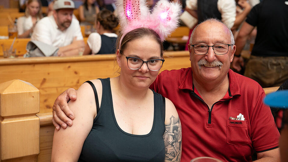 Die Partybilder vom Donnerstag, 14. August, aus dem Festzelt Reisinger. Die Partybilder vom Donnerstag, 14. August, aus dem Festzelt Reisinger.