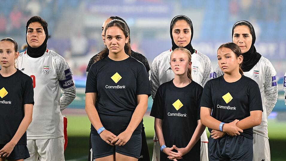 Sechs Iranerinnen haben Asyl in Australien bekommen, der Rest des Teams flog zur&uuml;ck in den Iran.