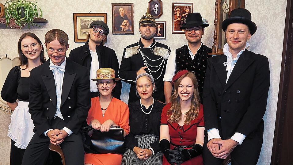 Die Theaterspieler der Kolpingsfamilie Dingolfing sorgten für beste Unterhaltung. Die Theaterspieler der Kolpingsfamilie Dingolfing sorgten für beste Unterhaltung.