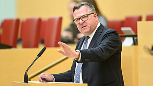 Josef Schmid wird wohl neuer Justizminister in Bayern. Josef Schmid wird wohl neuer Justizminister in Bayern.