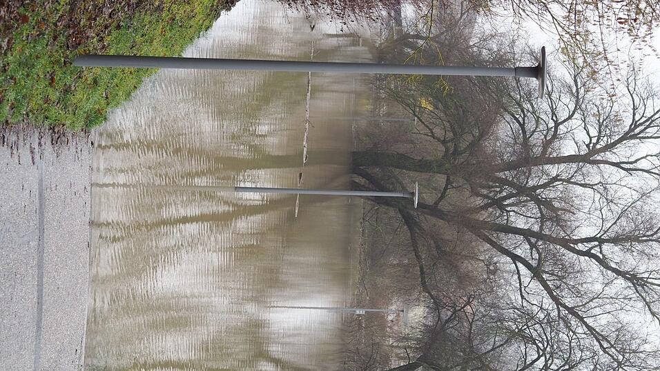 In Straubing trat die Donau &uuml;ber die Ufer.