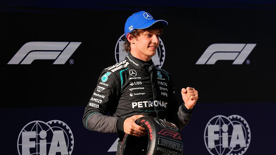 Kimi Antonelli schreibt in Shanghai Geschichte.