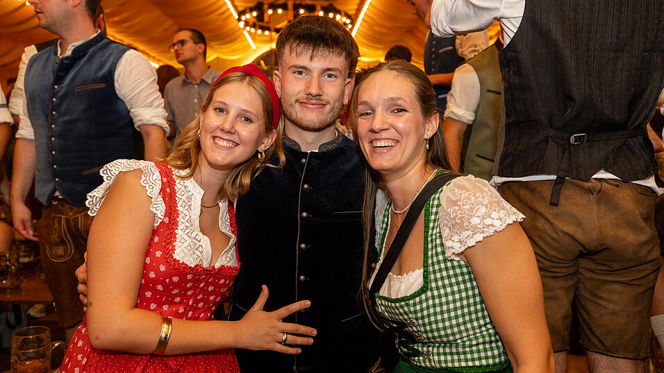 Die Partybilder vom Freitag, 9. August 2024, aus dem Festzelt Nothaft. Die Partybilder vom Freitag, 9. August 2024, aus dem Festzelt Nothaft.