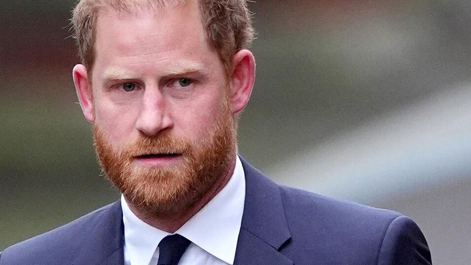 Die unrechtm&auml;&szlig;igen Praktiken h&auml;tten ihn &laquo;isoliert&raquo; und einen &laquo;Verfolgungswahn&raquo; erzeugt, sagt Harry.