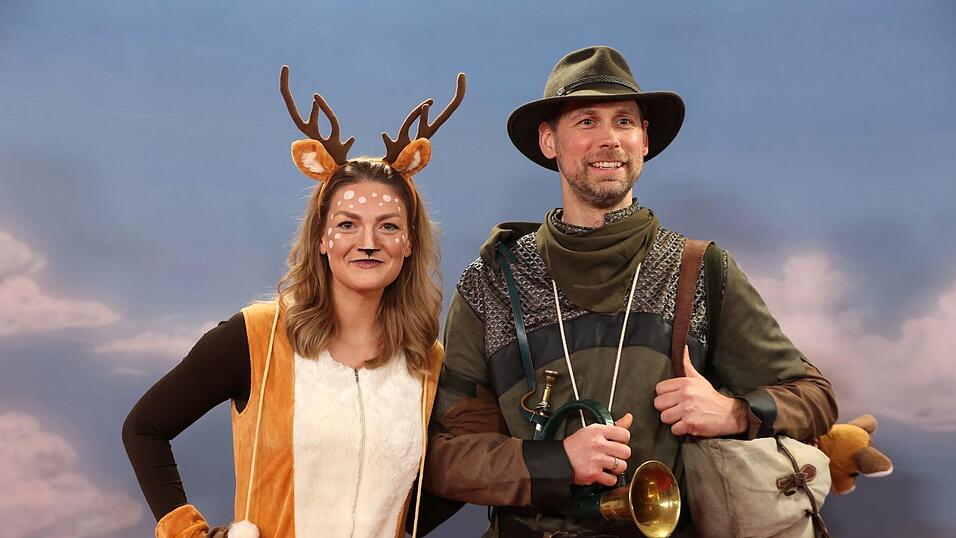 Gesundheitsministerin Judith Gerlach (l.)
