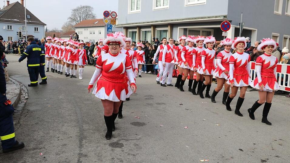 Beim Bogener Faschingsumzug war einiges geboten.
