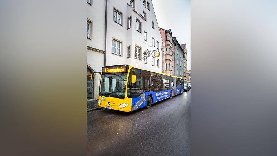 Alle Regensburger Busse von das Stadtwerk.Mobilit&auml;t wurden erneut mit dem antimikrobiellen Dyphox-Lack beschichtet.