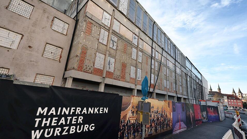 Seit Jahren wird am Mainfranken Theater gebaut, ein Ende ist derzeit nicht absehbar. (Archivbild) Seit Jahren wird am Mainfranken Theater gebaut, ein Ende ist derzeit nicht absehbar. (Archivbild)