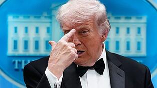 Der US-Pr&auml;sident und die Verschw&ouml;rungserz&auml;hlungen: Immer wieder wird spekuliert.