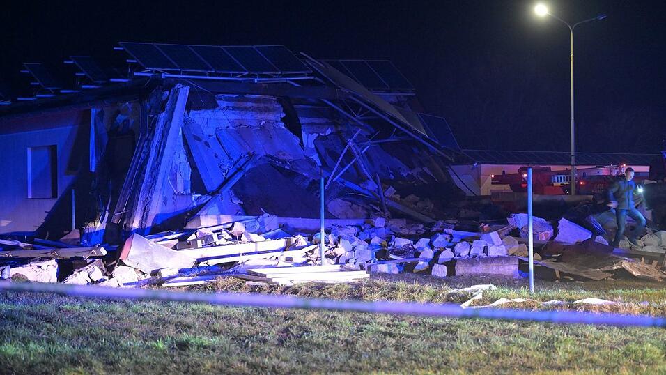 Der Unfall ereignete sich auf einem Firmengel&auml;nde.