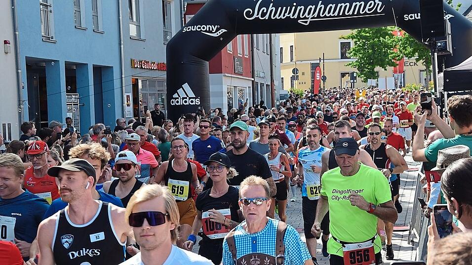 Staugefahr: Um 13.30 Uhr fiel am Sonntag der Startschuss für den schweißtreibenden Hauptlauf. Staugefahr: Um 13.30 Uhr fiel am Sonntag der Startschuss für den schweißtreibenden Hauptlauf.