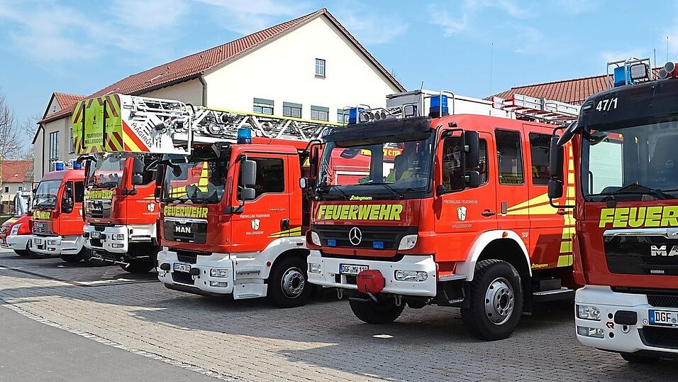 Wegen Corona konnte unter anderem das Hallenfest der FF Wallersdorf nicht stattfinden. Wegen Corona konnte unter anderem das Hallenfest der FF Wallersdorf nicht stattfinden.