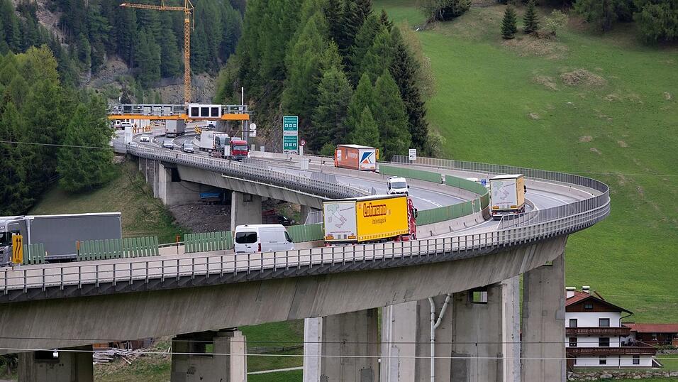 Die Brennerstrecke wird am Samstag gesperrt. (Archivbild)