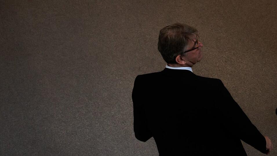 Gegen &Auml;u&szlig;erungen von Kulturstaatsminister Wolfram Weimer mit Blick auf den Deutschen Buchhandlungspreis geht ein Buchladen nun gerichtlich vor. (Archivbild)