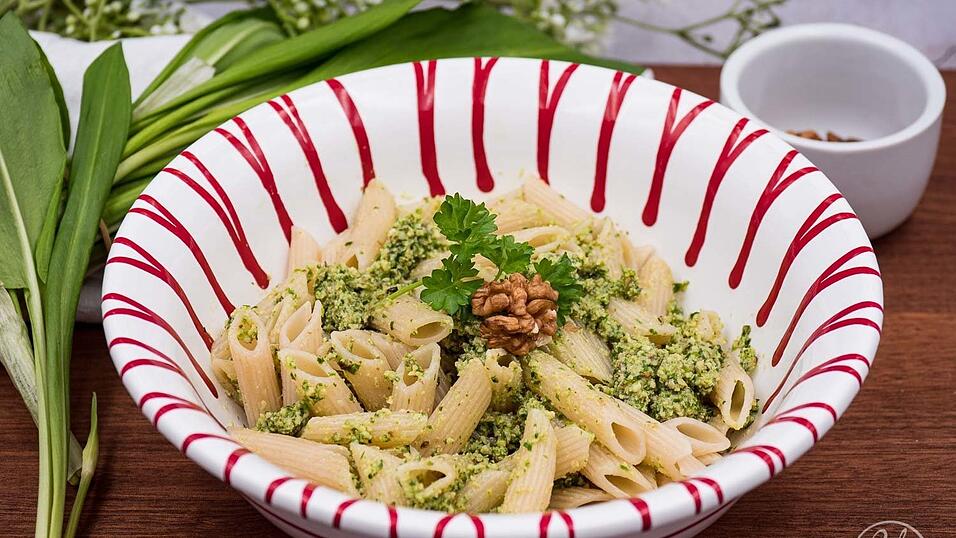 Bärlauch-Pasta geht schnell, schmeckt gut und ist zudem auch gesund.