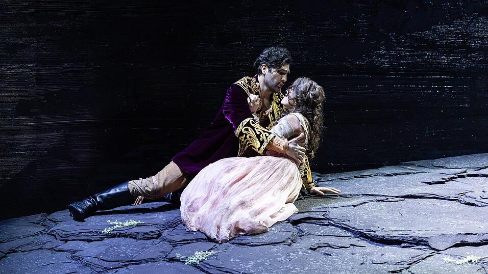 Jonathan Tetelman und Olga Kulchynska wurden vom Publikum gefeiert.