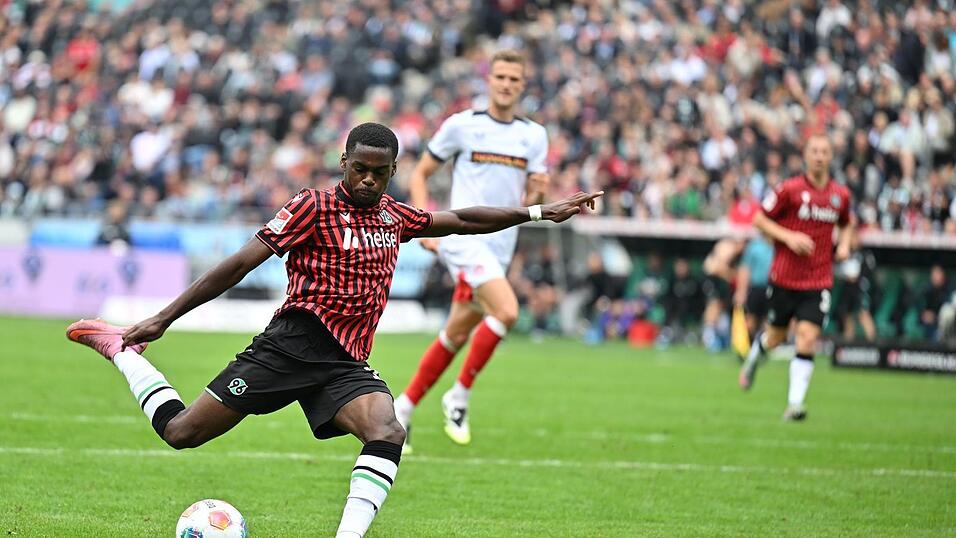 Noel Aseko wechselt in die Bundesliga zu Eintracht Frankfurt. (Archivbild) Noel Aseko wechselt in die Bundesliga zu Eintracht Frankfurt. (Archivbild)