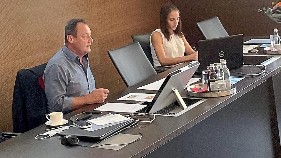 Reiner Gillig und Julia Binder vom Stadtmarketing stellten das Konzept für den diesjährigen 'Kirta moi anders' vor. Reiner Gillig und Julia Binder vom Stadtmarketing stellten das Konzept für den diesjährigen 'Kirta moi anders' vor.