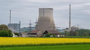 Seit April 2023 ist auch das Atomkraftwerk Isar 2 abgeschaltet. Seit April 2023 ist auch das Atomkraftwerk Isar 2 abgeschaltet.