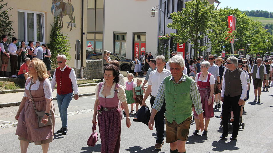 Das war der Bierzelteinzug am Pfingstsamstag in Bad K&ouml;tzting.
