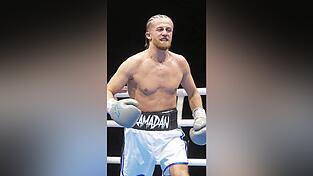 Der nächste große Schritt? Yunes Ramadan kämpft bei der „Fight Night“ um die WBF-Continental-Meisterschaft und will mit einem Erfolg den nächsten Schritt in Richtung WM machen. Der nächste große Schritt? Yunes Ramadan kämpft bei der „Fight Night“ um die WBF-Continental-Meisterschaft und will mit einem Erfolg den nächsten Schritt in Richtung WM machen.