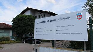 Der Eigenbetrieb ist umgezogen. Die Büros sind nun in der Außenstelle in der Further Straße zu finden. Der Eigenbetrieb ist umgezogen. Die Büros sind nun in der Außenstelle in der Further Straße zu finden.