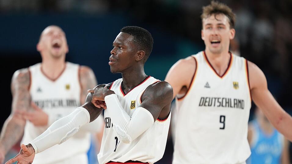 Schr&ouml;der und Wagner feiern den Halbfinal-Einzug.