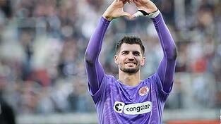 Ist mittlerweile einer der Besten in der Bundesliga: St. Paulis Torwart Nikola Vasilj. (Archiv)