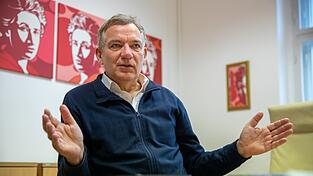 'Grund und Boden sollen nur noch in öffentlicher Hand sein, weil das eine absolut begrenzte Ressource ist', sagt Jan van Aken. Ginge es nach ihm, sollte Land nur noch auf Erbpacht zur Verfügung gestellt werden.