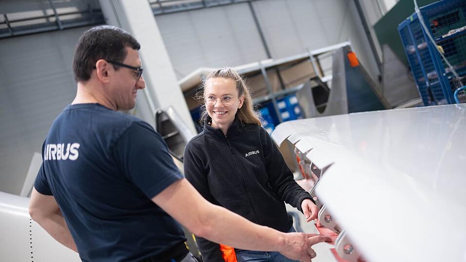 Michelle Klautke leitet ein Reparaturteam.