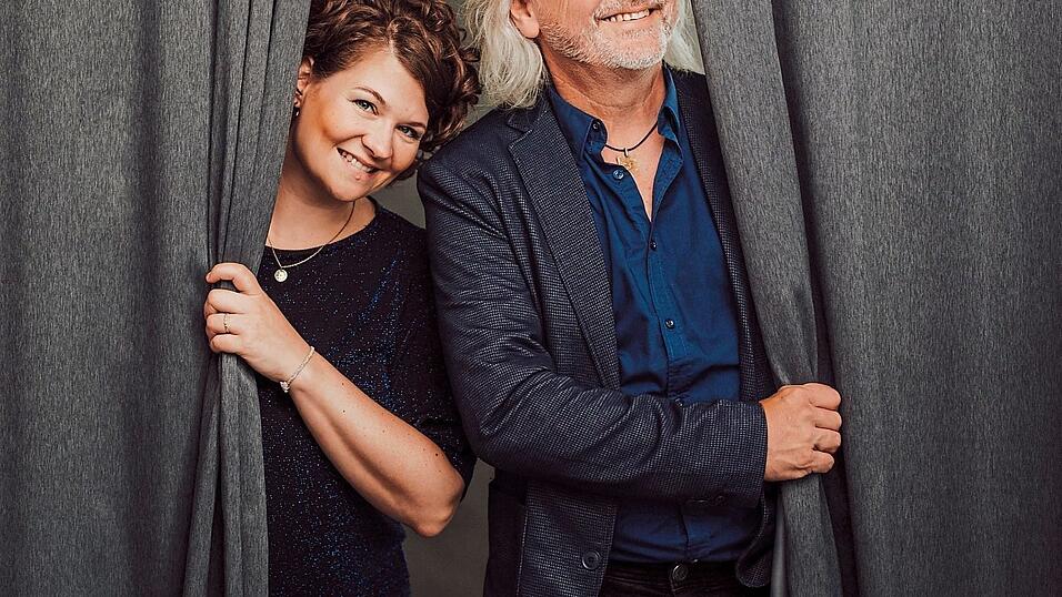 Das Duo Petzenhauser & Wählt öffnet an diesem Sonntag den Vorhang zur 33. Saison der Kleinkunstbühne in Unterpindhart. Das Duo Petzenhauser & Wählt öffnet an diesem Sonntag den Vorhang zur 33. Saison der Kleinkunstbühne in Unterpindhart.