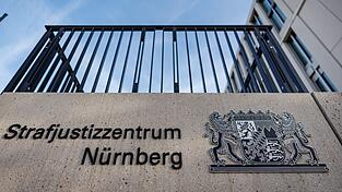 Die Angeklagten sollen mit dem illegalen Arzneimittel-Handel dem Staat einen Schaden von mehr als 1,56 Millionen Euro verursacht haben. (Symbolbild) Die Angeklagten sollen mit dem illegalen Arzneimittel-Handel dem Staat einen Schaden von mehr als 1,56 Millionen Euro verursacht haben. (Symbolbild)