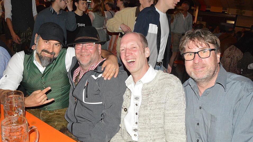 Auch am Samstag besuchten viele Landshuter die Dult.