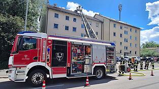 Einsatz an der Uferstraße. Einsatz an der Uferstraße.