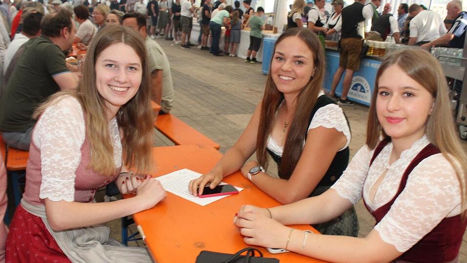 Zur Musik von Headless wurde ausgelassen gefeiert.