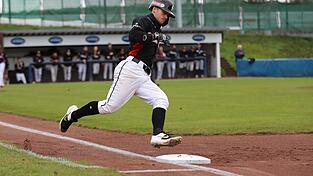 Trotz einer starken Leistung von Alexander Schmidt: Die Buchbinder Legionäre Regensburg mussten sich im Halbfinale gegen Heidenheim geschlagen geben. Trotz einer starken Leistung von Alexander Schmidt: Die Buchbinder Legionäre Regensburg mussten sich im Halbfinale gegen Heidenheim geschlagen geben.
