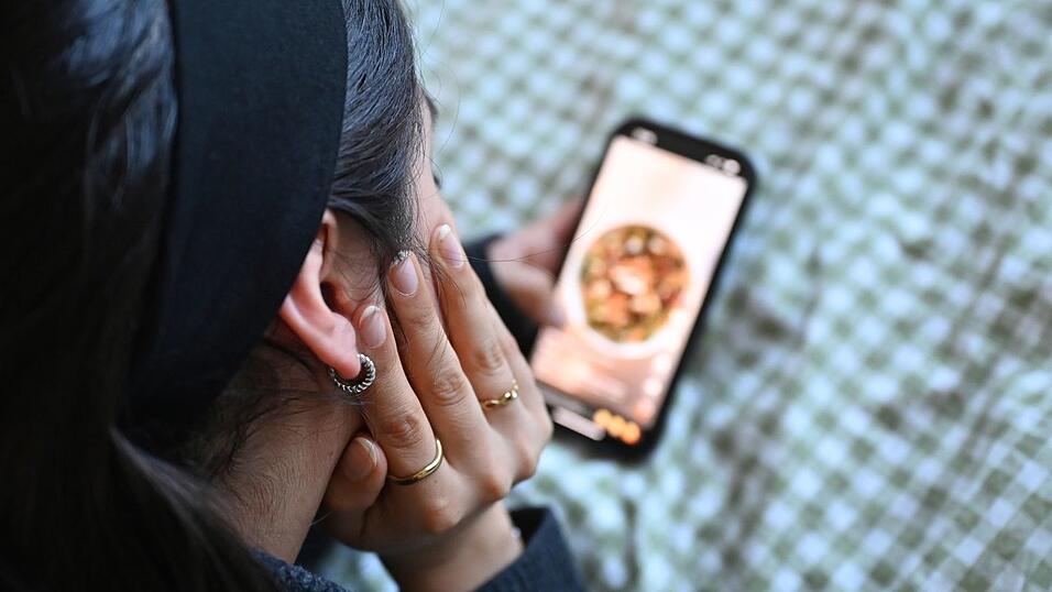 Vorst&ouml;&szlig;e von SPD und CDU sehen vor, Social Media erst ab 14 zu erlauben. (Symbolbild)