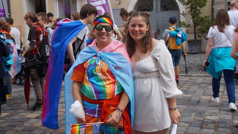 Zwei Teilnehmer der Parade.