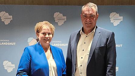 Treten am 22. M&auml;rz im direkten Duell gegeneinander an: Claudia Geilersdorfer und Alfred Holzner.