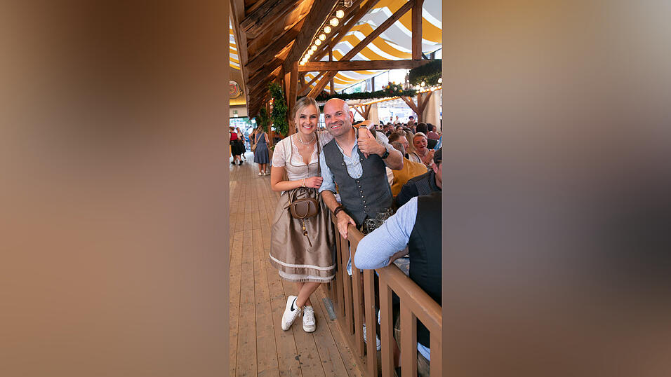 Die Partybilder vom Donnerstag, 14. August, aus dem Festzelt Nothaft. Die Partybilder vom Donnerstag, 14. August, aus dem Festzelt Nothaft.