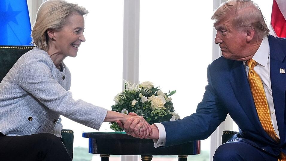 USA und EU schließen ihr Zollabkommen. USA und EU schließen ihr Zollabkommen.