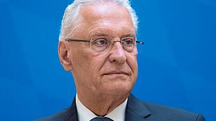 Joachim Herrmann sieht den Hauptgrund f&uuml;r die gestiegene Zahl an Straftaten im Freistaat in der Zuwanderung.