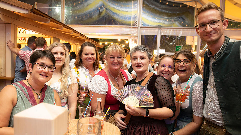 Die Partybilder vom Donnerstag, 14. August, aus dem Festzelt Reisinger. Die Partybilder vom Donnerstag, 14. August, aus dem Festzelt Reisinger.