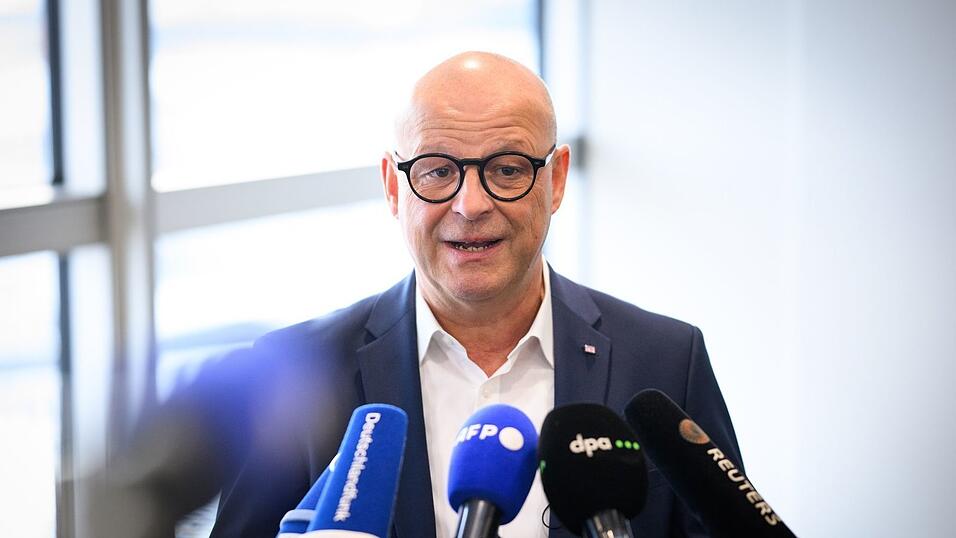 Ein erstes Angebot der Arbeitgeberseite werde es am ersten Verhandlungstag nicht geben, betonte Bahn-Personalvorstand Martin Seiler vorher.