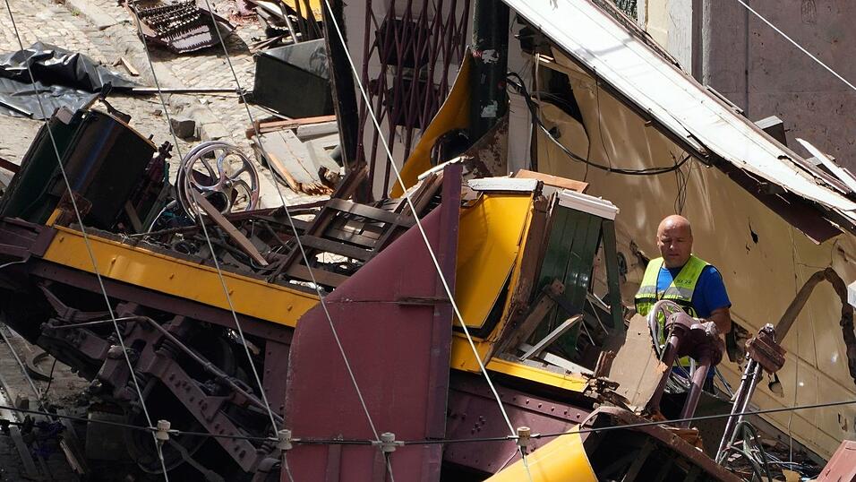 Bei dem schwersten Unglück dieser Art mit Standseilbahnen in Lissabon sind 16 Menschen ums Leben gekommen und 21 zum Teil schwer verletzt worden.