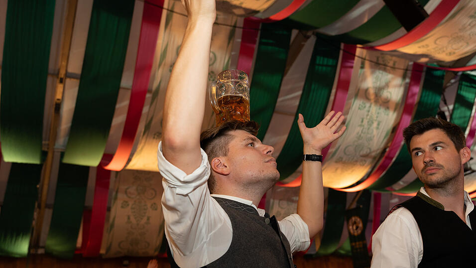 Die Partybilder vom Samstag, 17. August, aus dem Festzelt Weckmann. Die Partybilder vom Samstag, 17. August, aus dem Festzelt Weckmann.