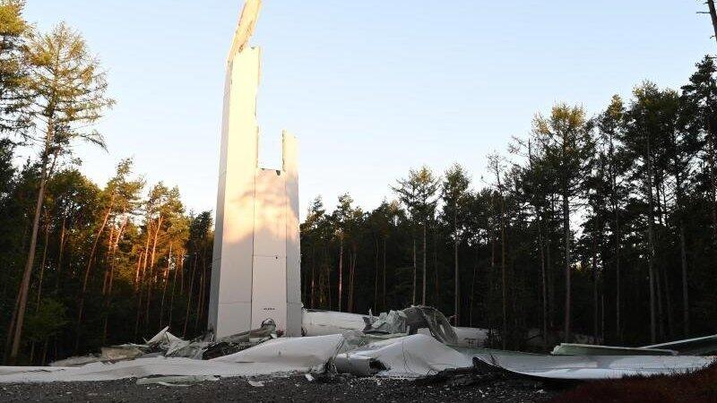 Das Windrad ist recht weit unten abgebrochen.