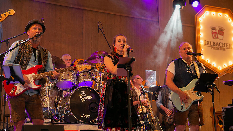 Die Partybilder vom Samstag, 13. August 2022, aus dem Festzelt Krönner.